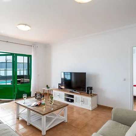 Bonaci Villa *